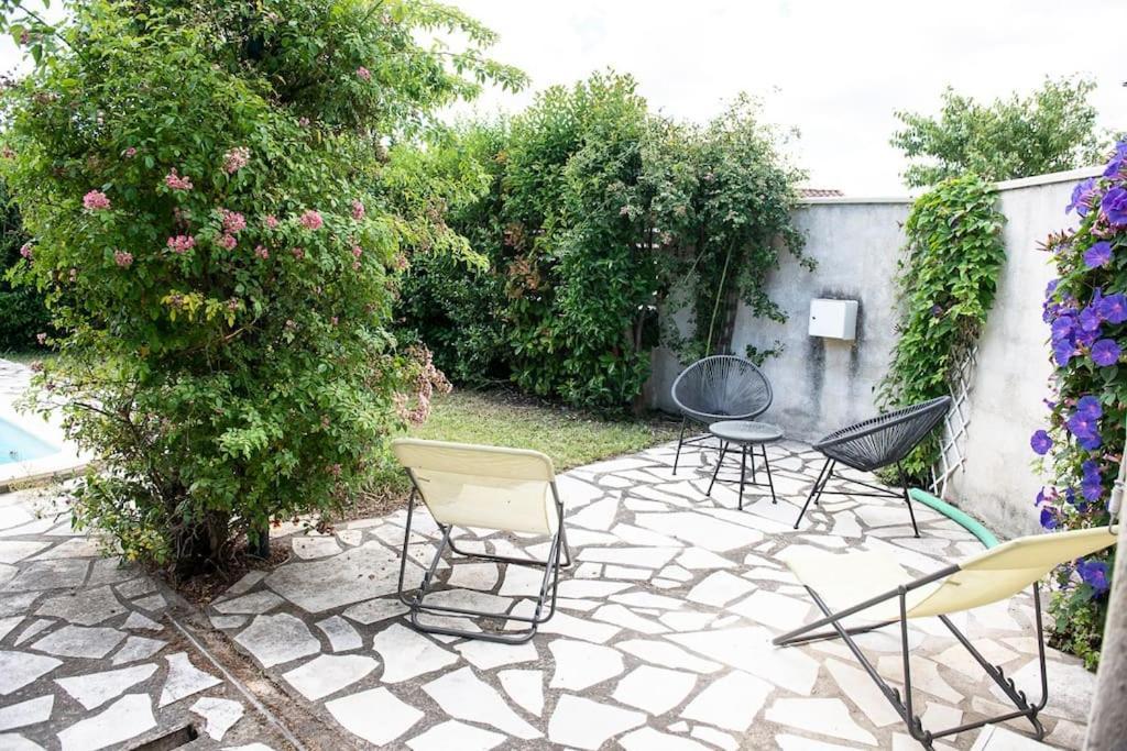 Petit Paradis . Pujaut المظهر الخارجي الصورة