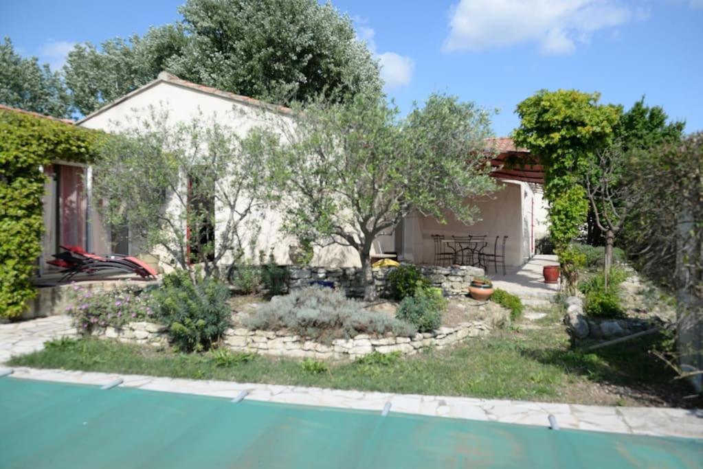Petit Paradis . Pujaut المظهر الخارجي الصورة
